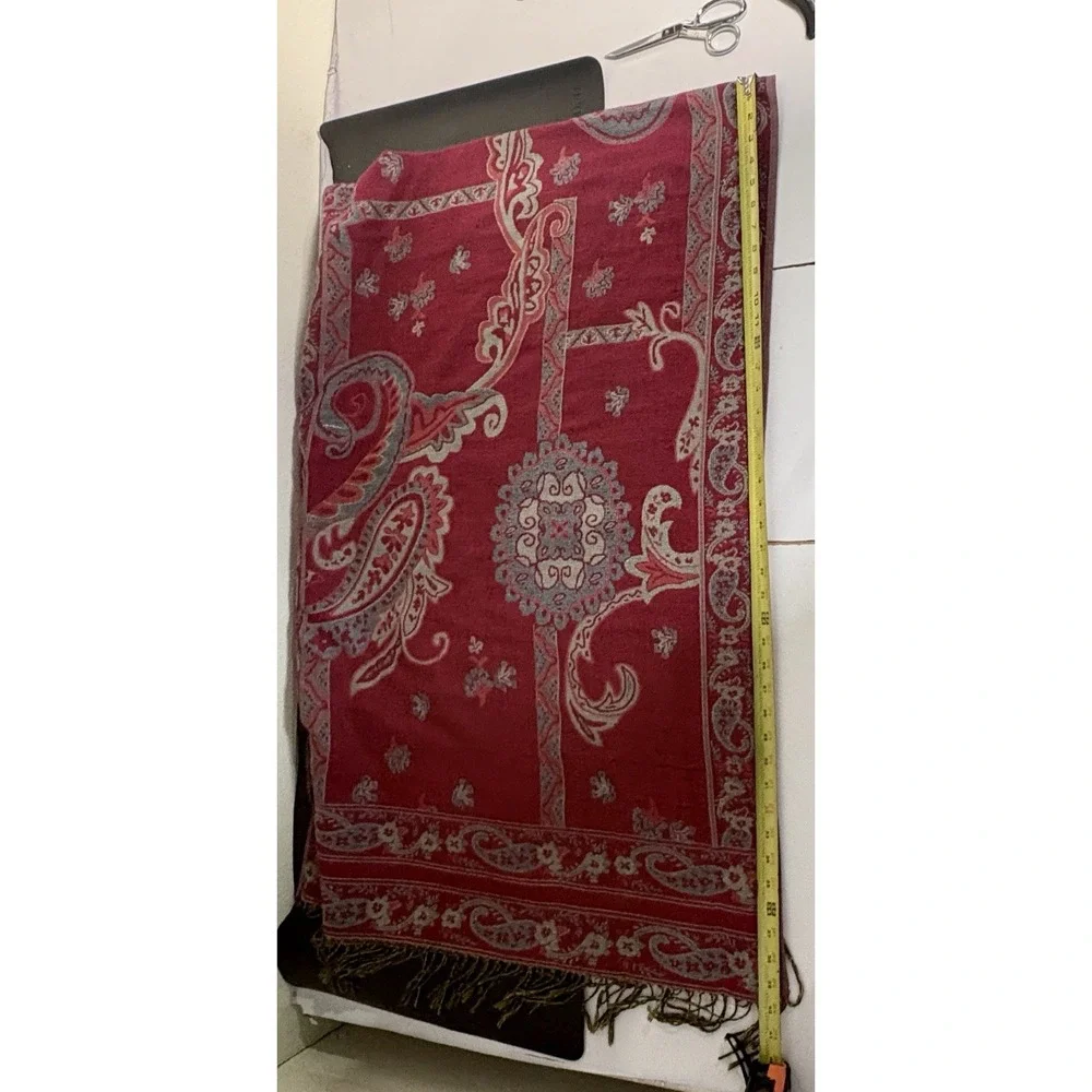 Forever 21 Maroon Paisley Pashmina Shawl Scarf Wrap Fringe Boho Burgundy